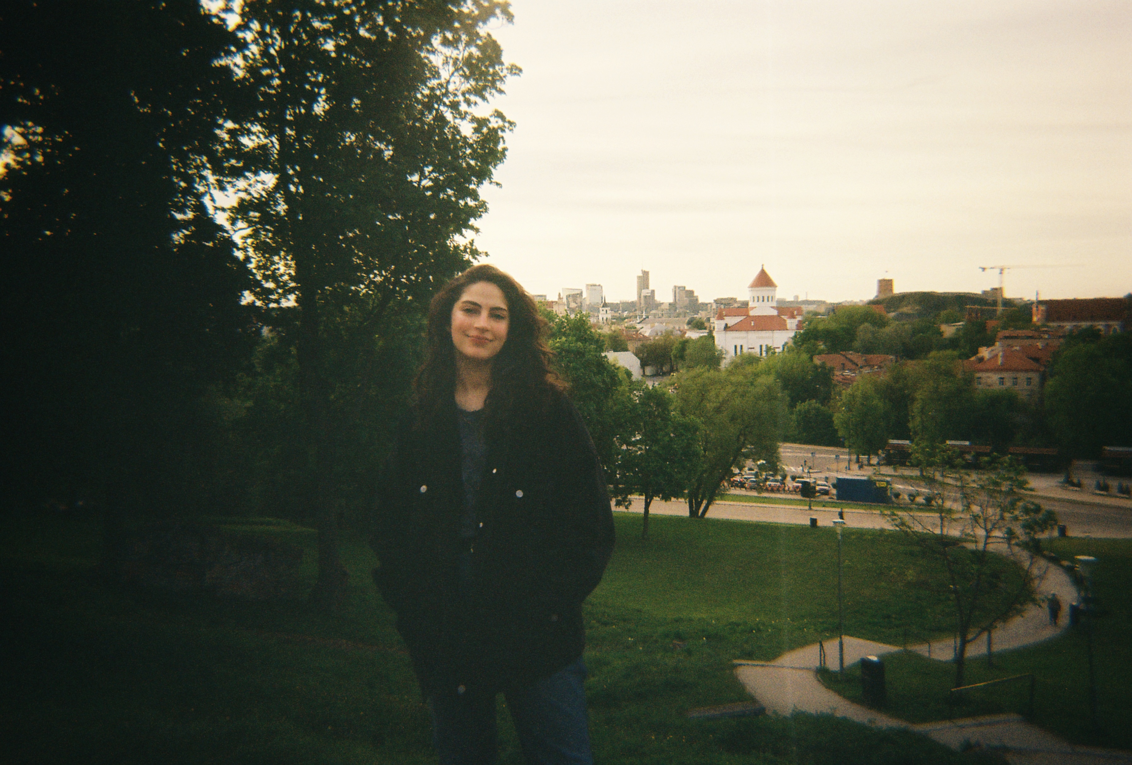 “I cannot emphasize this more, but I don’t want to listen about people, I want to hear from them”, says Noura. ©Polina Tolpygina