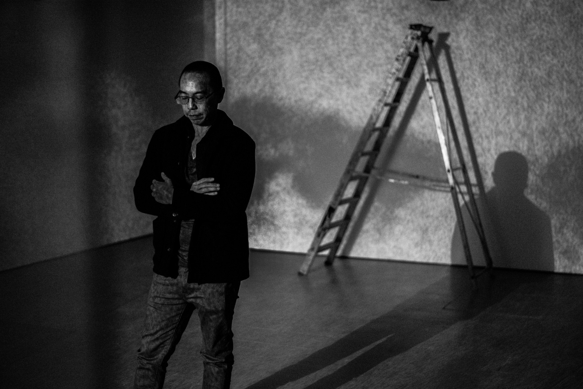 Apichatpong Weerasethakul in Contemporary Art Centre in Vilnius, where he presented his exhibition Luminous Shadows. ©Berta Tilmantaitė