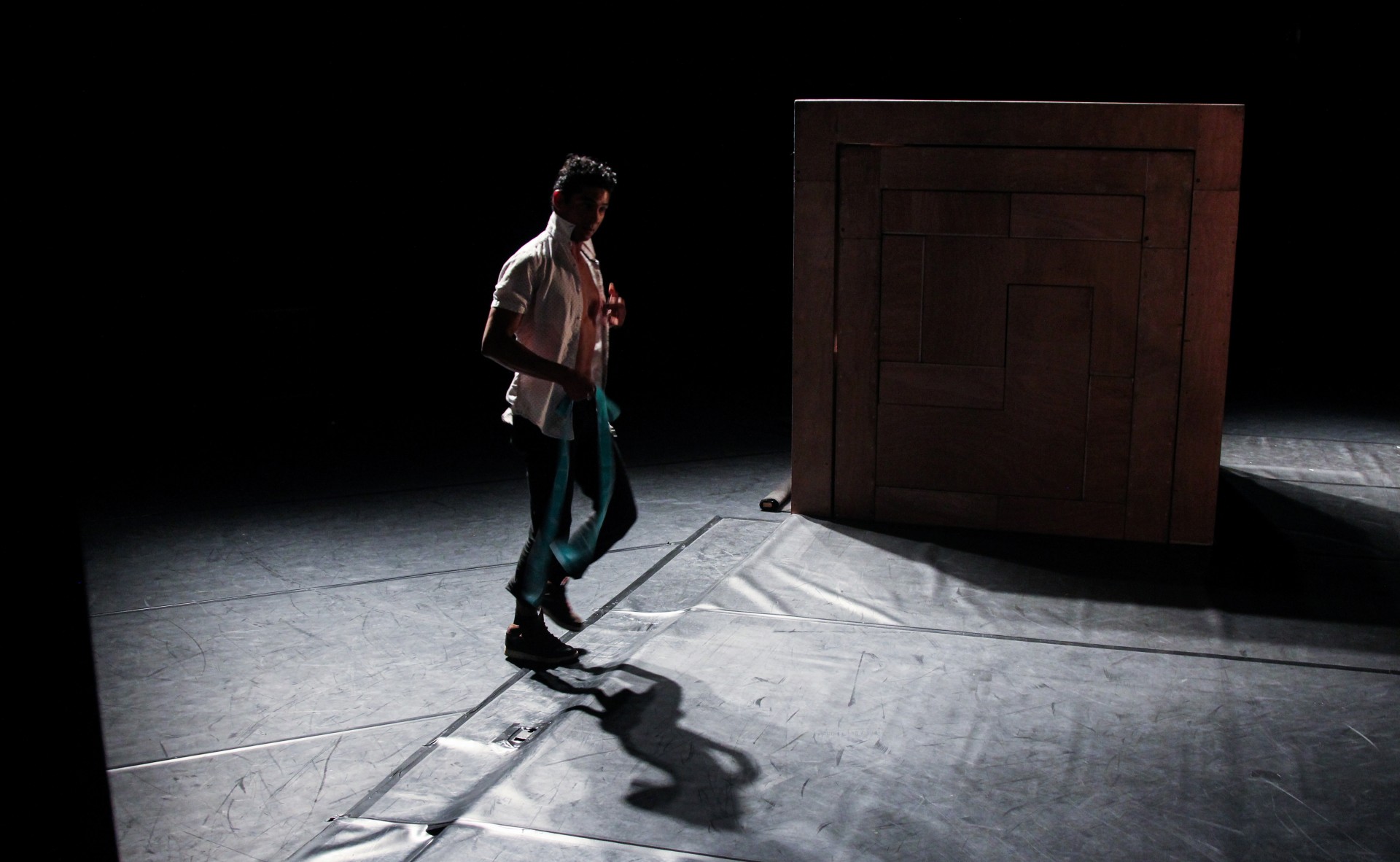 Contemporary Circus Stories. Wilmer Marquez and Edward Aleman