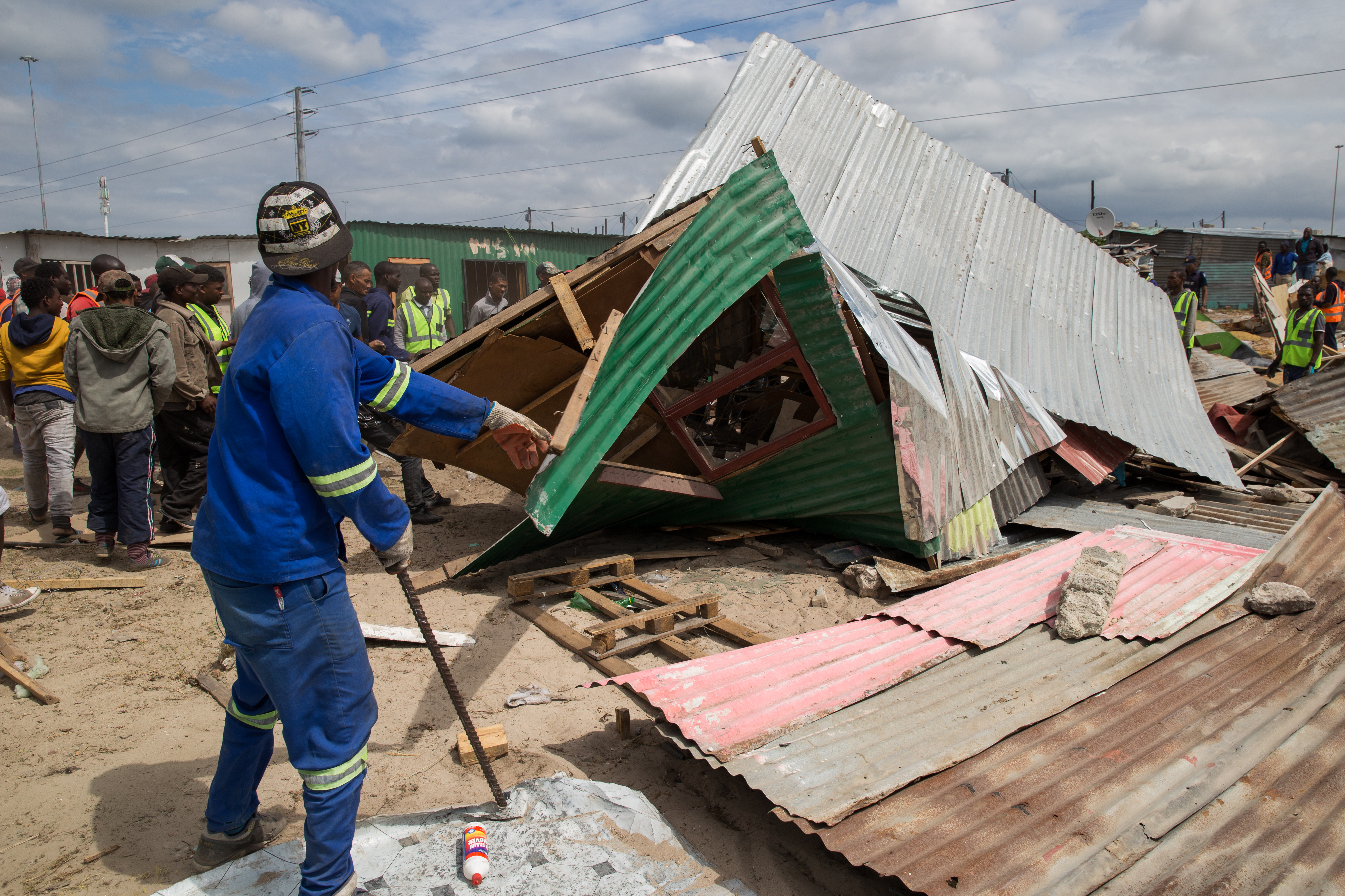Scores of people are left homeless after being evicted for occupying land in Makhaza, Khayelitsha in Cape Town. ©Ashraf Hendricks / GroundUp