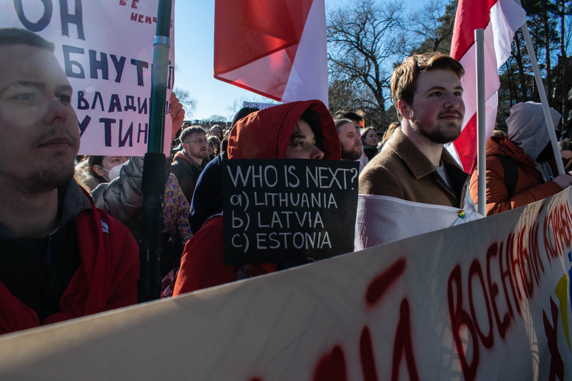 Protesters near the Russia's embassy in Vilnius, Lithuania ©Julija Stankevičiūtė