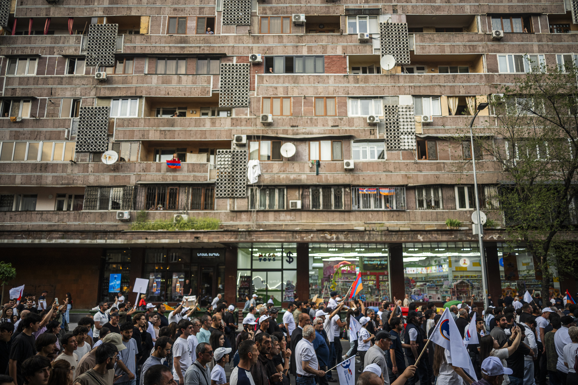 A rally of Samvel Karapetyan's Strong Armenia party in Yerevan. © Denis Vėjas