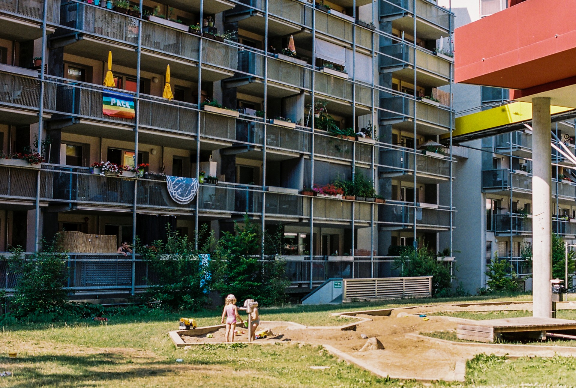 Sonnwendviertel is one of the newest housing developments in Vienna. Social housing apartments and other state-sponsored housing schemes exist along privately-owned flats here.