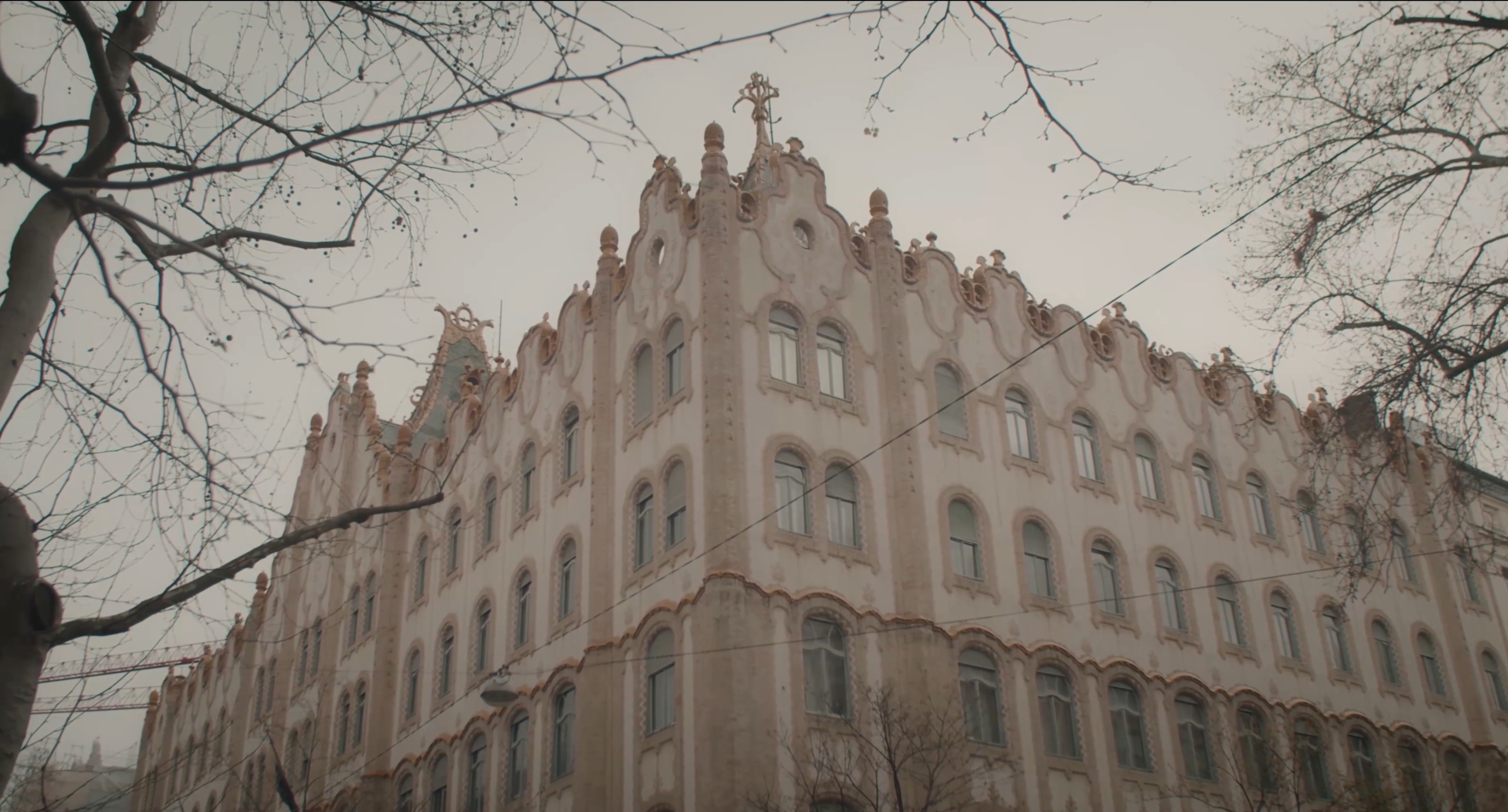 The Hungarian Postal Savings Bank building, designed by Ödön Lechner, can be called the epitome of his oeuvre. ©Kinoatelje