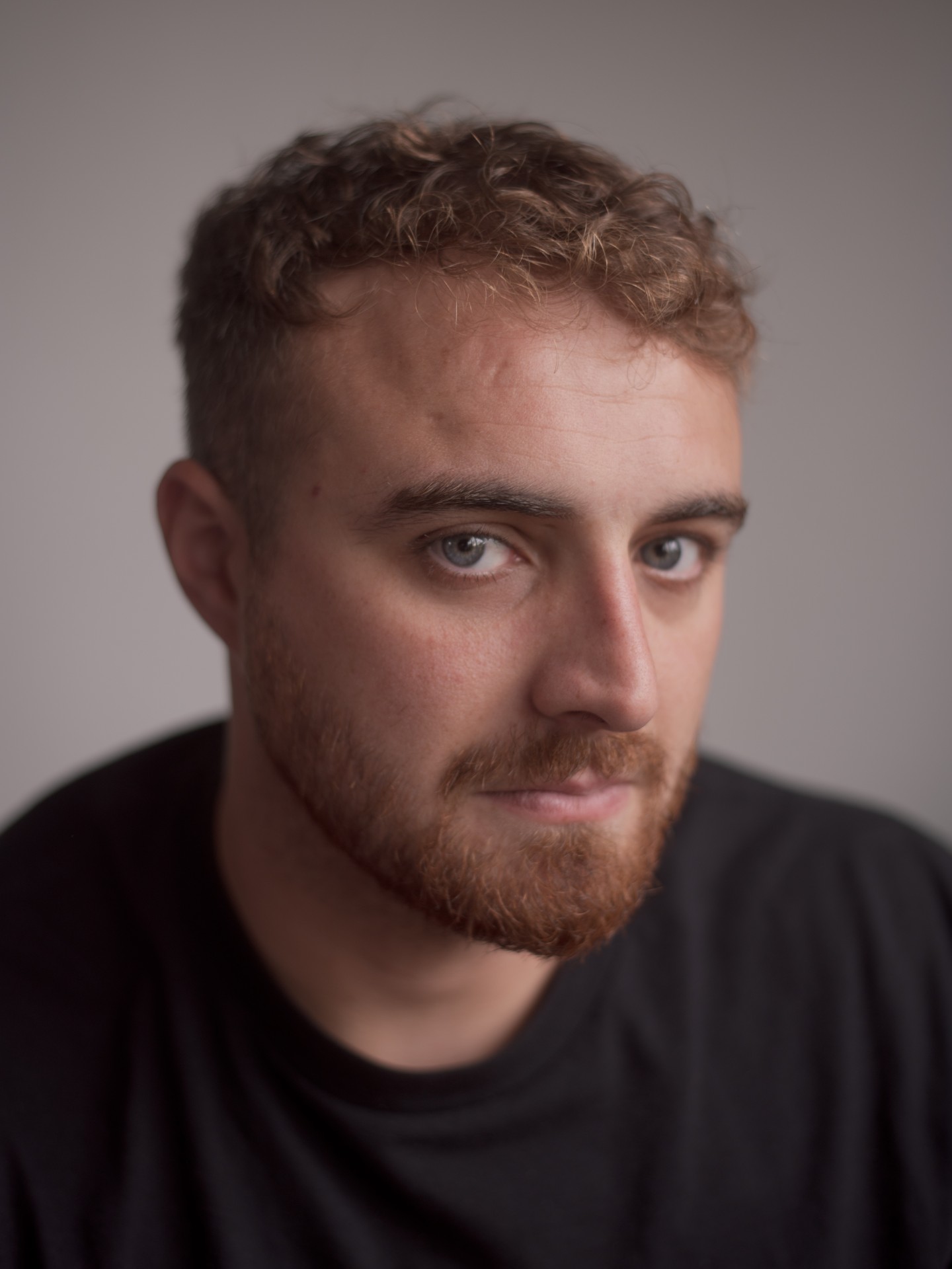 Kiays Khalil, a British-Palestinian journalist, in his family home in Manchester. ©Julija Stankevičiūtė