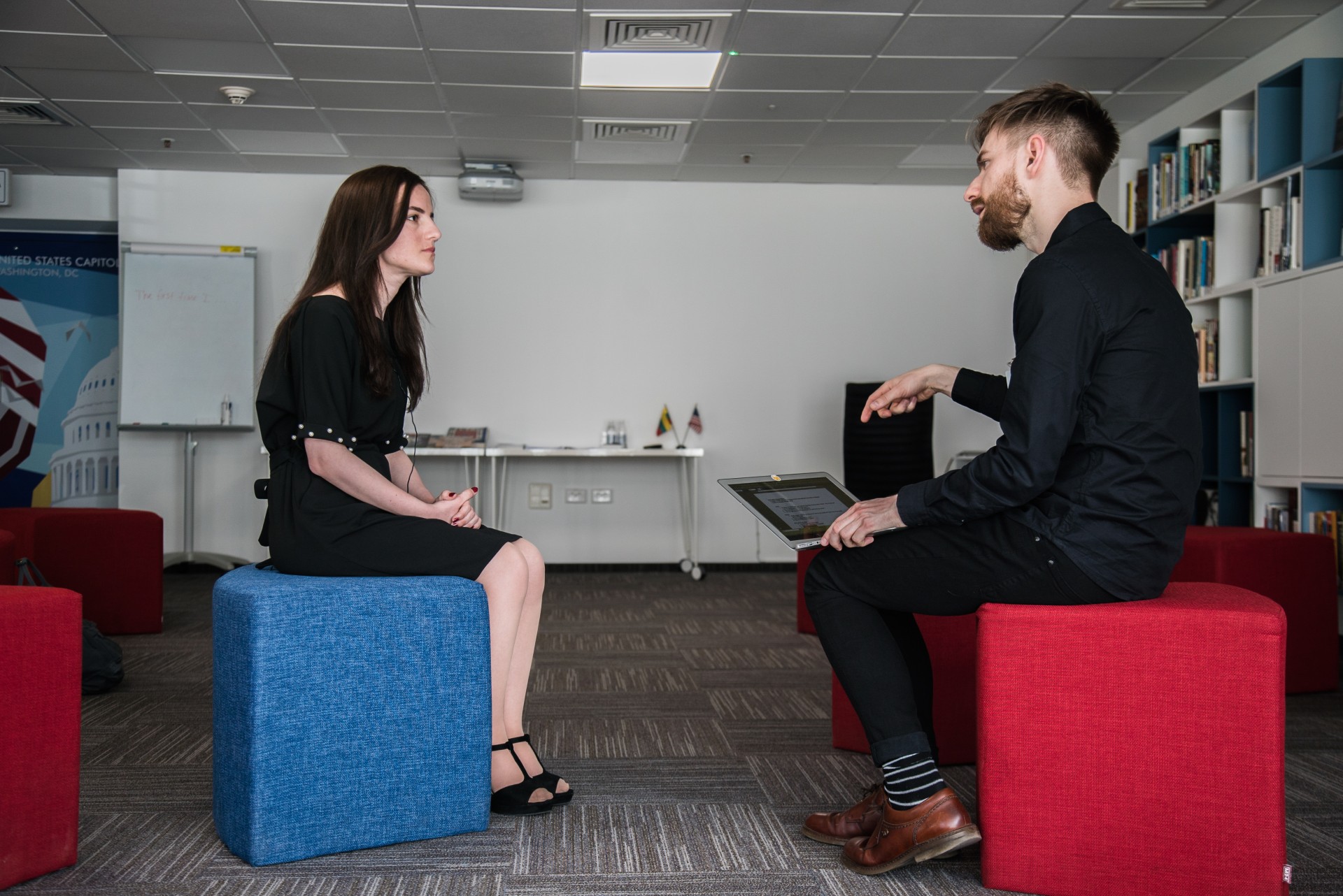 Zina Hamu and Karolis Vyšniauskas during the interview. ©Mindaugas Drigotas