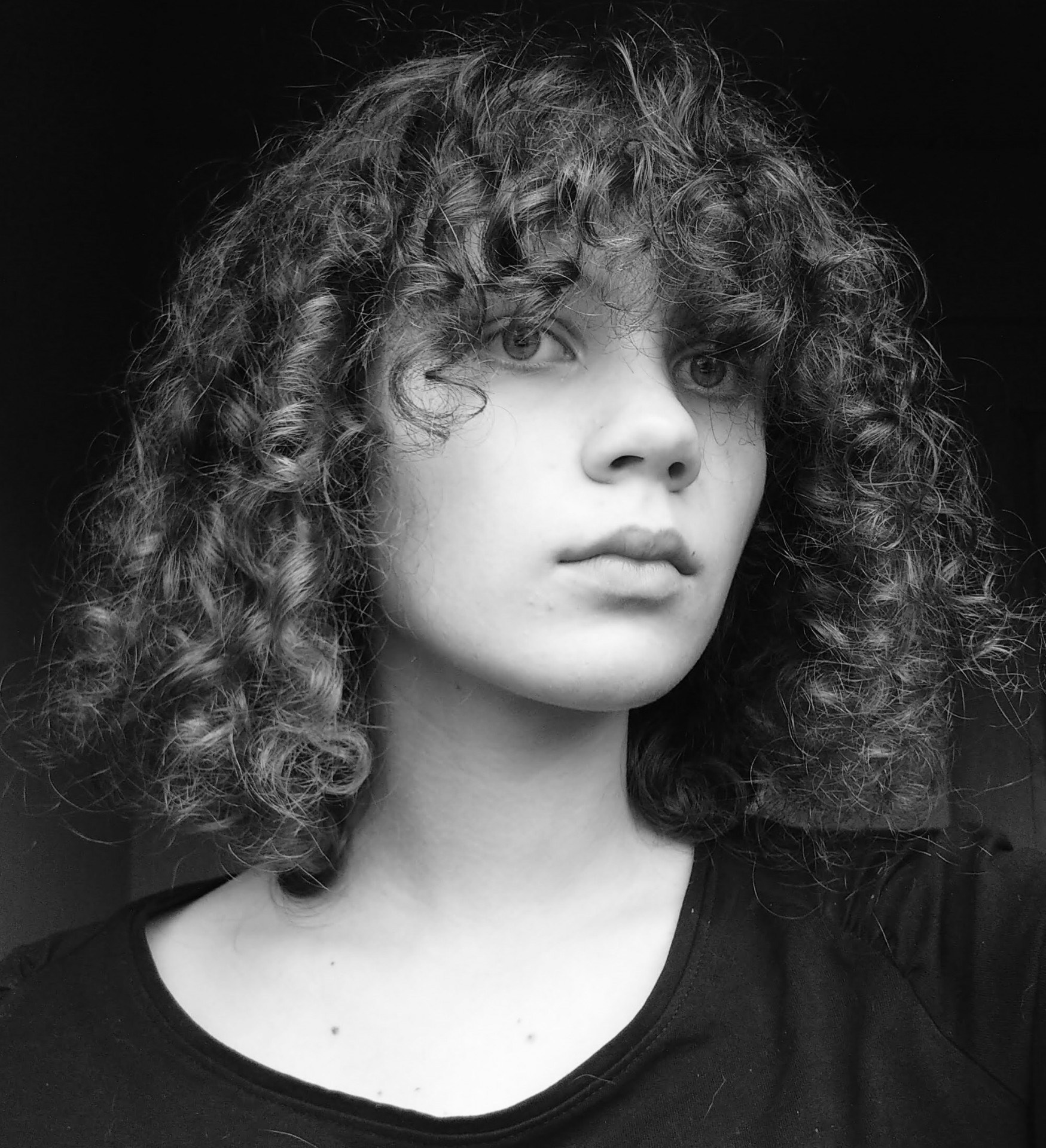 Vilnietė Rusnė Gocentaitė mokosi režisūros ir nuolat žiūri filmus, bet dabar tai daro namuose – eiti į kino salę nesibaigus pandemijai jai atrodo neatsakinga. ©Rusnė Gocentaitė