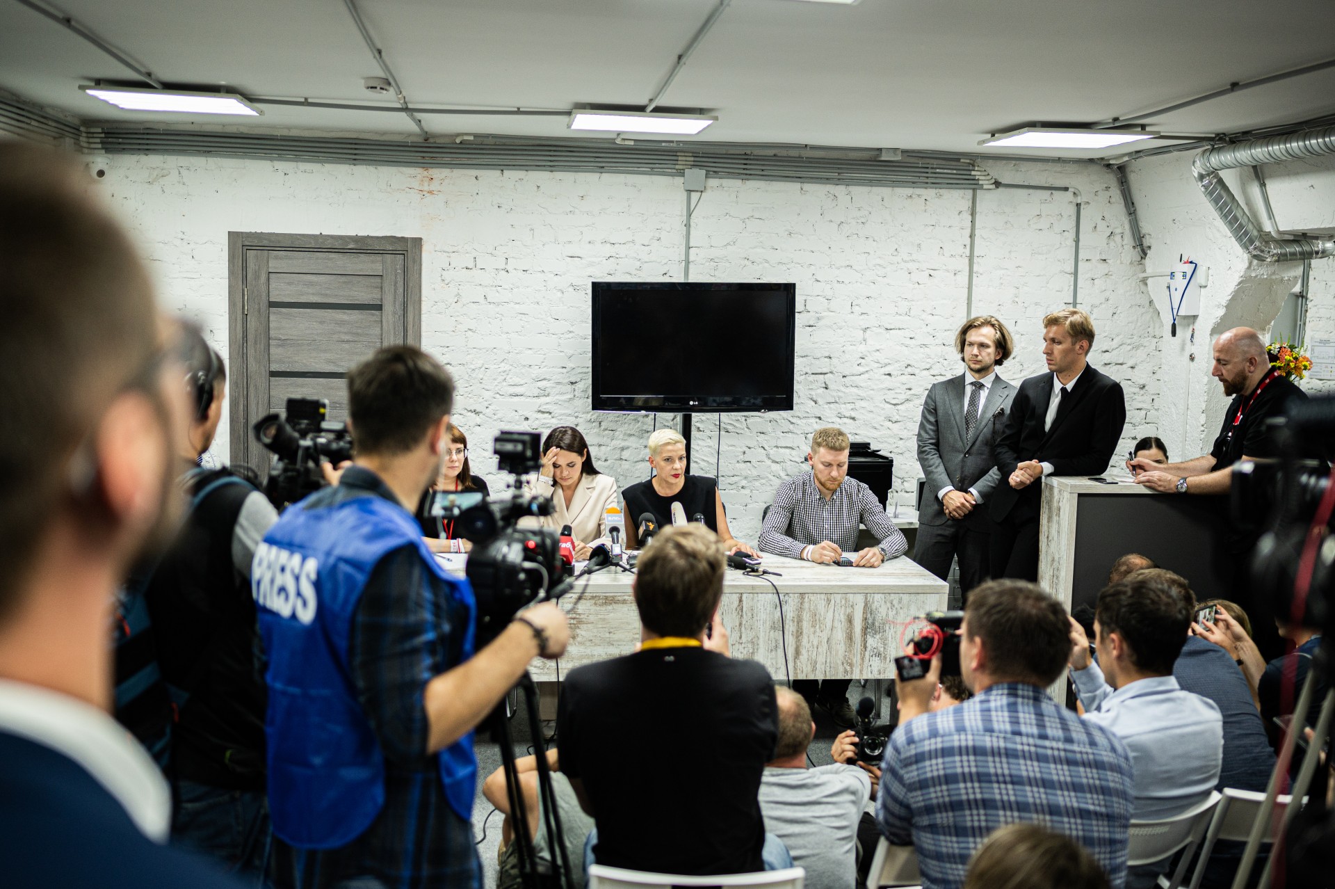 Cichanouskajos spaudos konferencija rinkimų naktį. ©Denis Vėjas