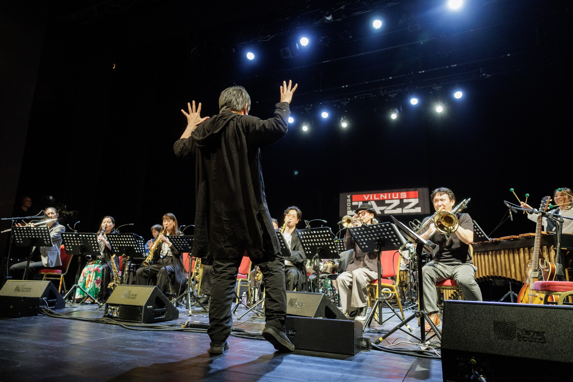 Japonų noizo-džiazo virtuozas Otomo Yoshihide į Vilnių sugrįžo po 31 metų pertraukos. Lietuvos klausytojams Japonijos muzika ir kultūra atrodo ypač artimos – visi bilietai į Japonijos muzikos dieną „Vilnius Jazz“ buvo išpirkti. ©Vygintas Skaraitis