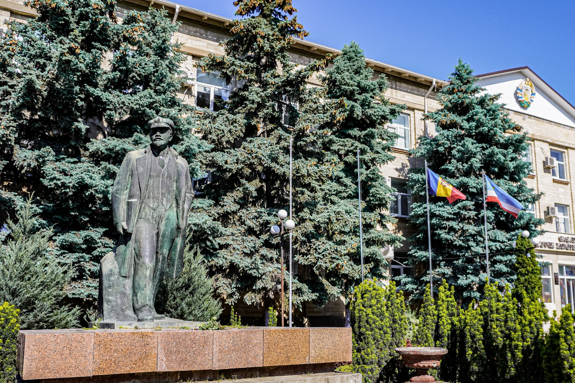 Lenino statula šalia parlamento ir vyriausybės pastato Komrate. ©Yelizaveta Landenberger