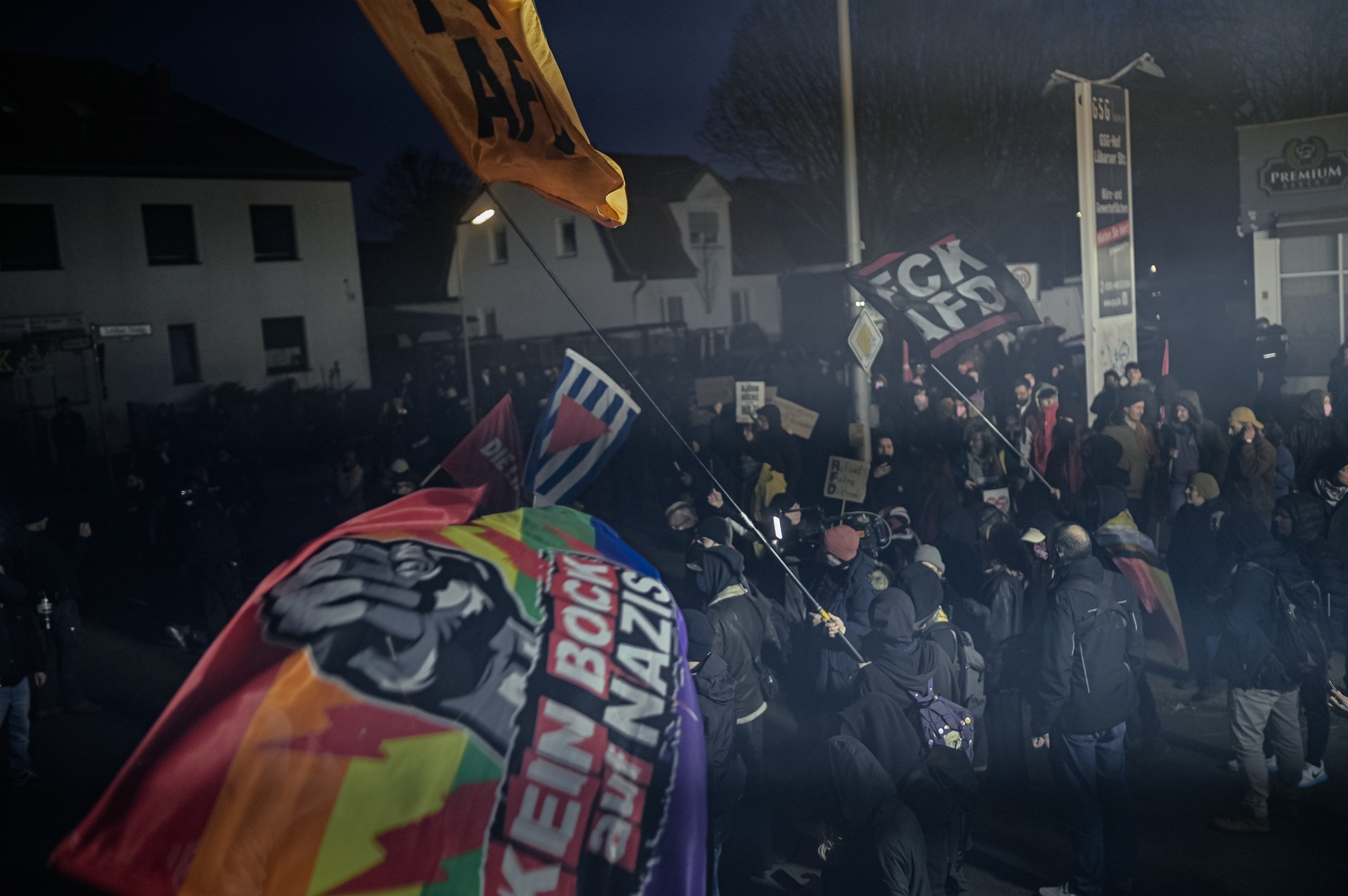 Demonstracija prieš AfD priešais partijos būstinę Berlyne. Rinkimų rezultatų paskelbimo vakaras, 2025 m. vasario 23 d. ©Denis Vėjas