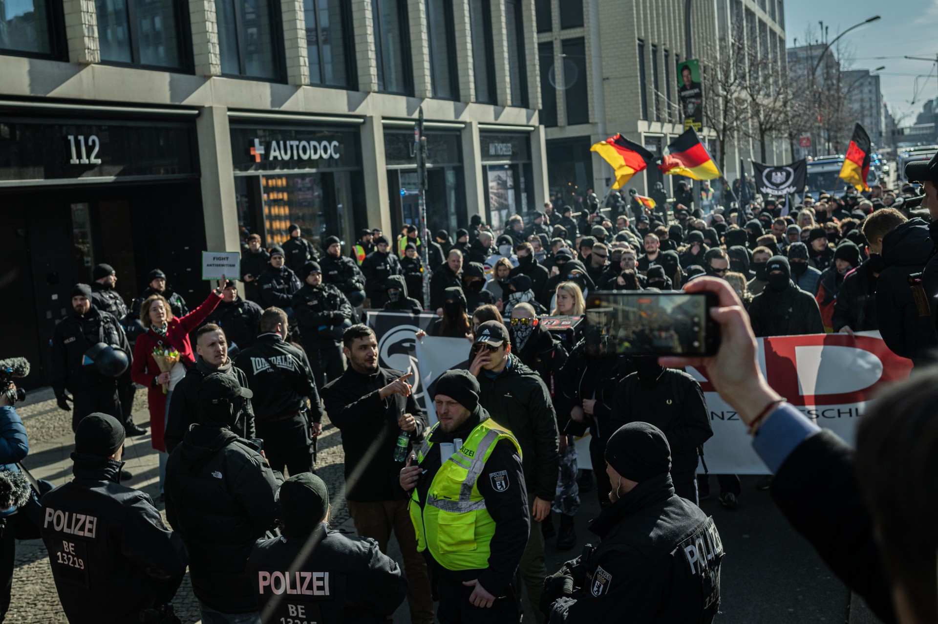 Ultradešiniųjų organizacijos „Bürgerliche Allianz Deutschland“ („Vokietijos pilietinio aljanso“) eitynės Berlyno centre nuo Friedrichstrasse metro stotelės iki pagrindinės miesto traukinių stoties. ©Denis Vėjas