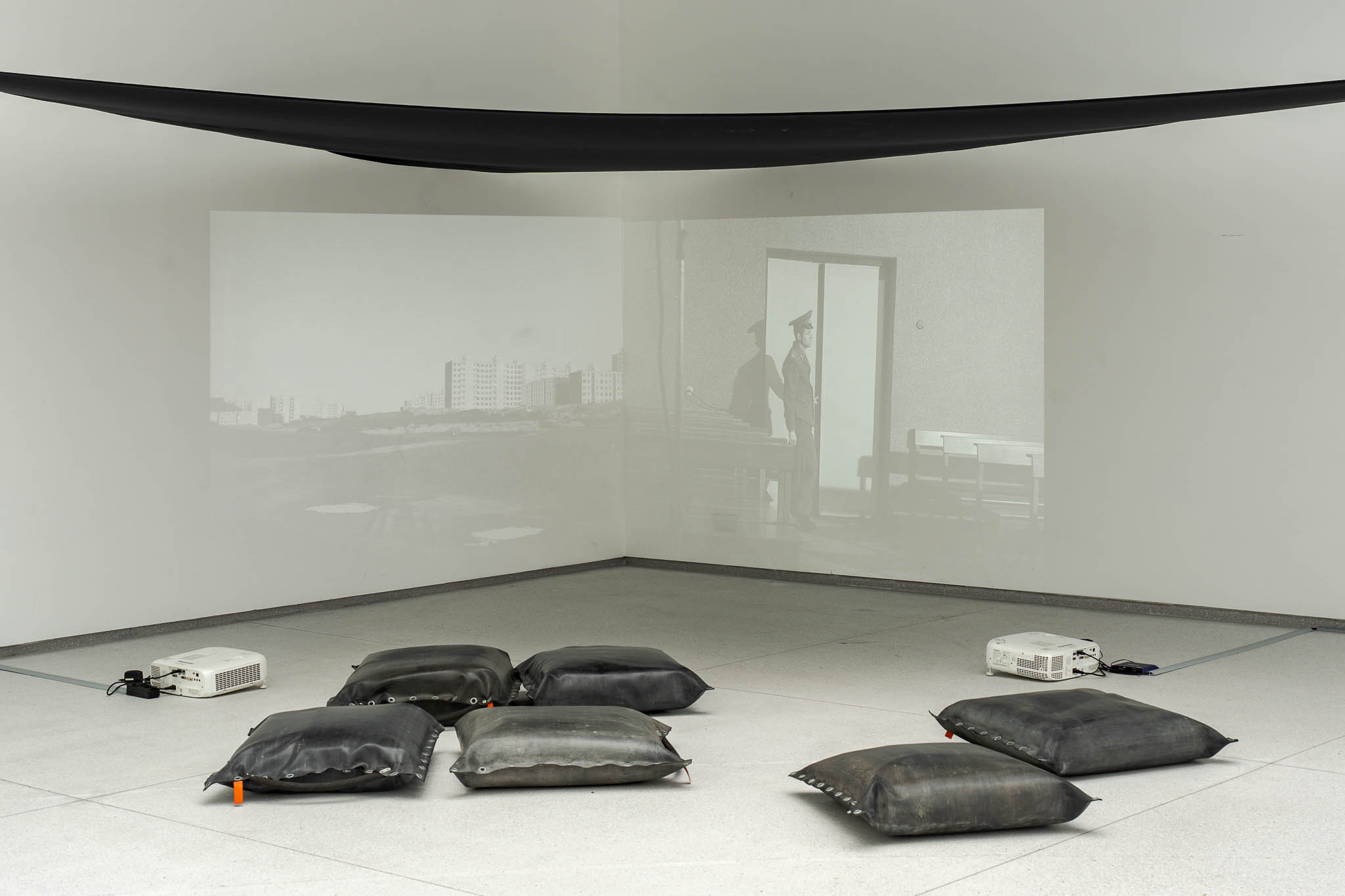 Algirdas Šeškus „Spalio vidurio retrospektyva“ (2012). ©Andrej Vasilenko