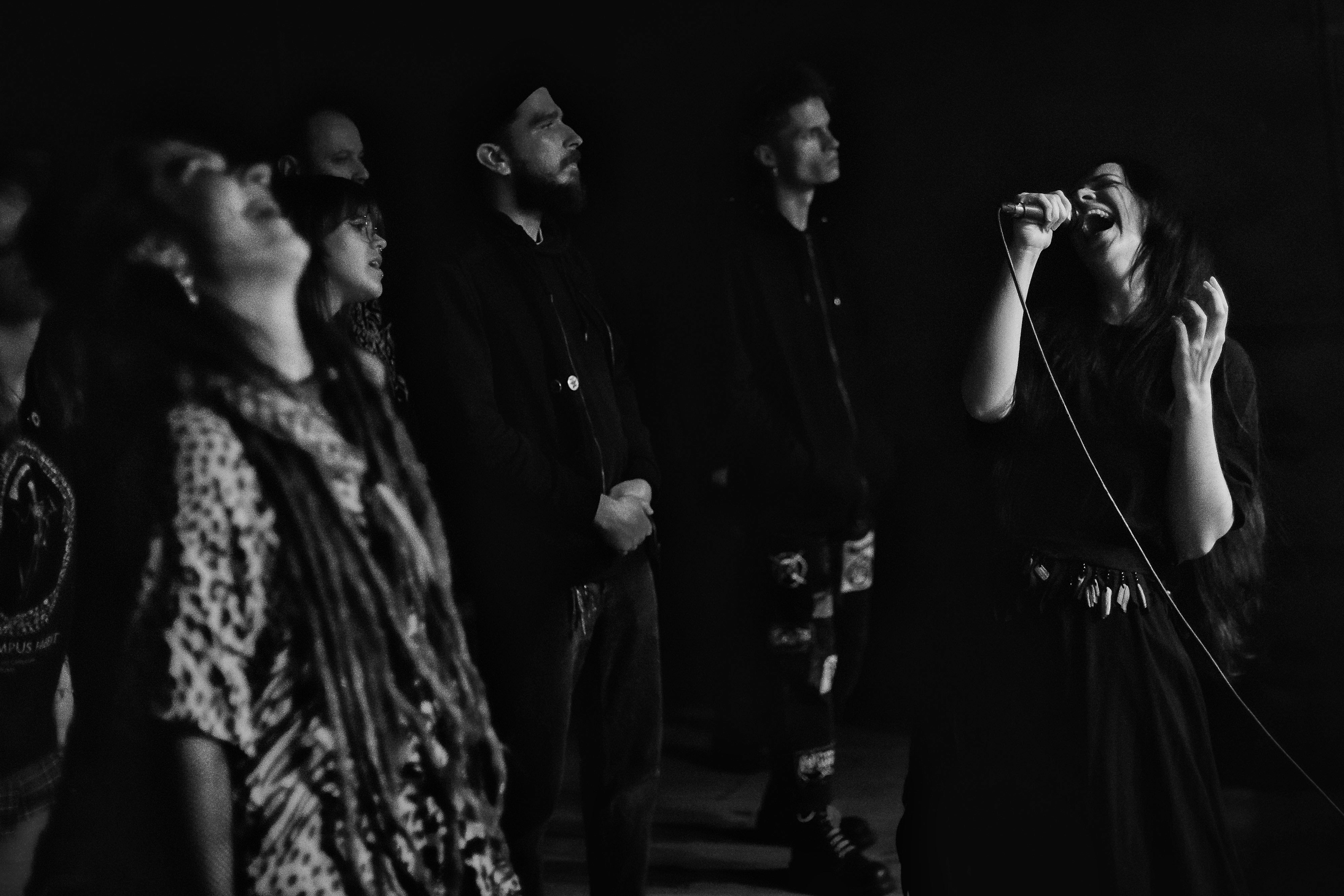 Grupė „Valkos“ groja juodąjį metalą, varomą ekofeministinių idėjų. Vienas grupės siekių – atriboti juodojo metalo muziką nuo tolimos dešinės asociacijų. ©Gediminas Bartuška