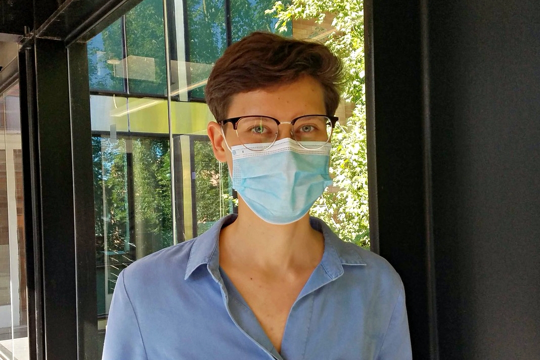 Oksfordo universiteto daktarė, gripo viruso tyrėja Bernadeta Dadonaitė laboratorijoje Sietle. Dieną kai kalbėjomės, JAV buvo užfiksuotas rekordinis naujų koronaviruso atvejų skaičius: 75 tūkst. per dieną.