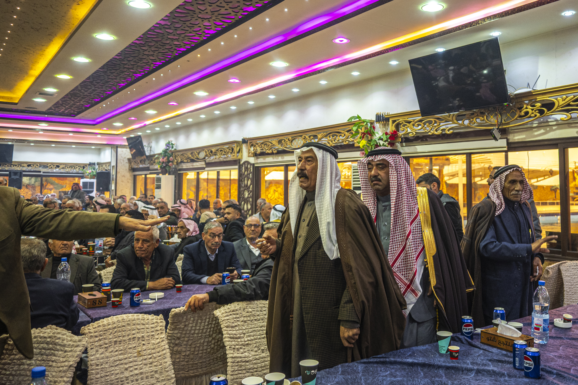 Arabų genčių atstovai taikos konferencijoje. ©Denis Vėjas