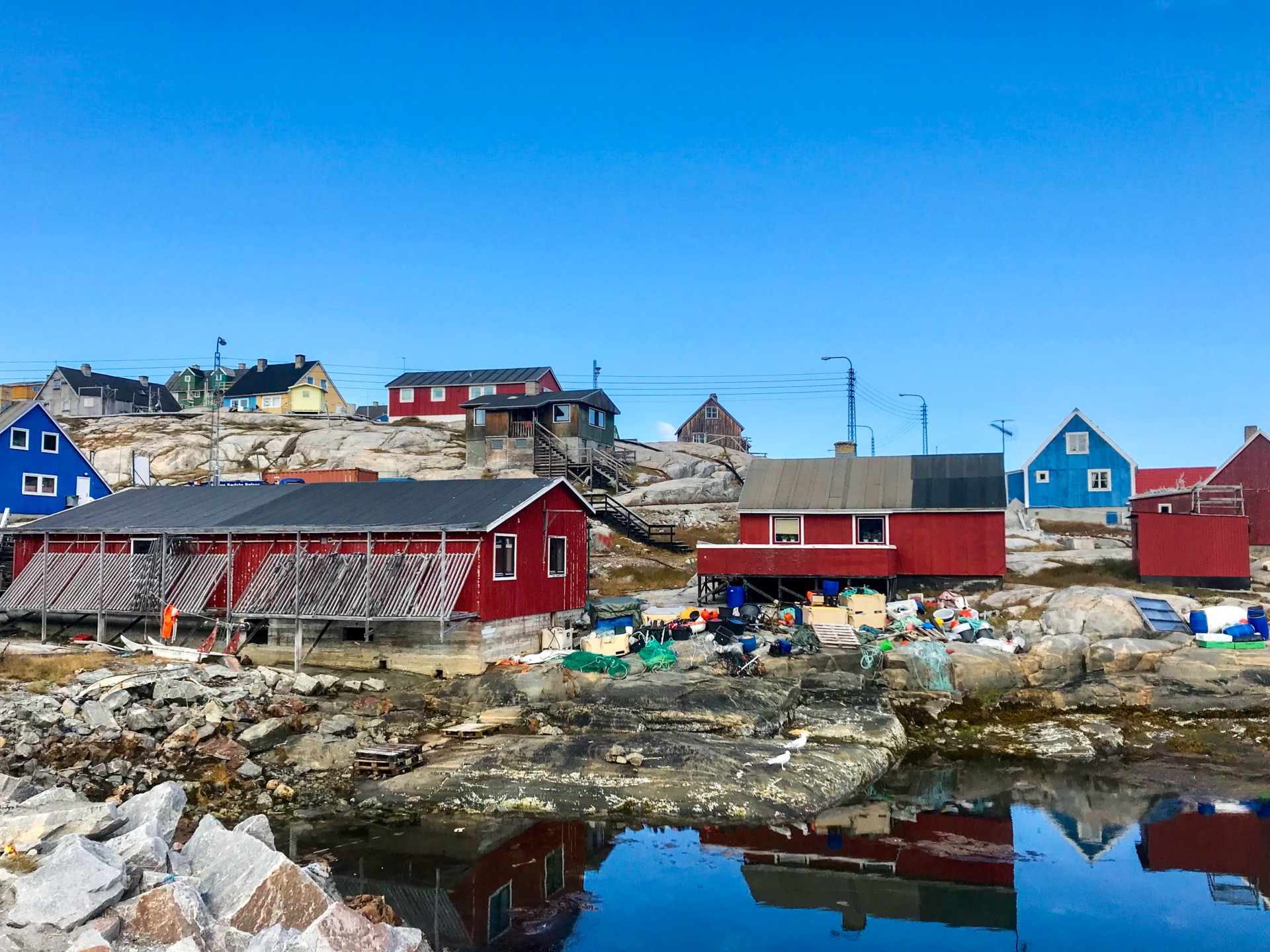 Qeqertarsuaq, kaimas Vakarų Grenlandijoje, Disko saloje, kur medžiojami ir stebimi jūrų žinduoliai. ©Laura Malinauskaitė