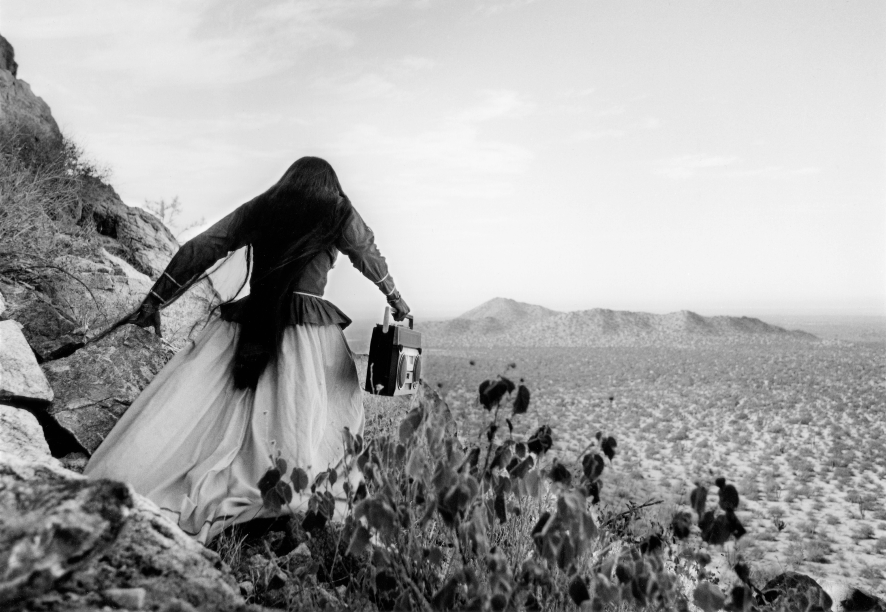Mujer Ángel. Sonoran Desert, México. 1979 m. ©Graciela Iturbide