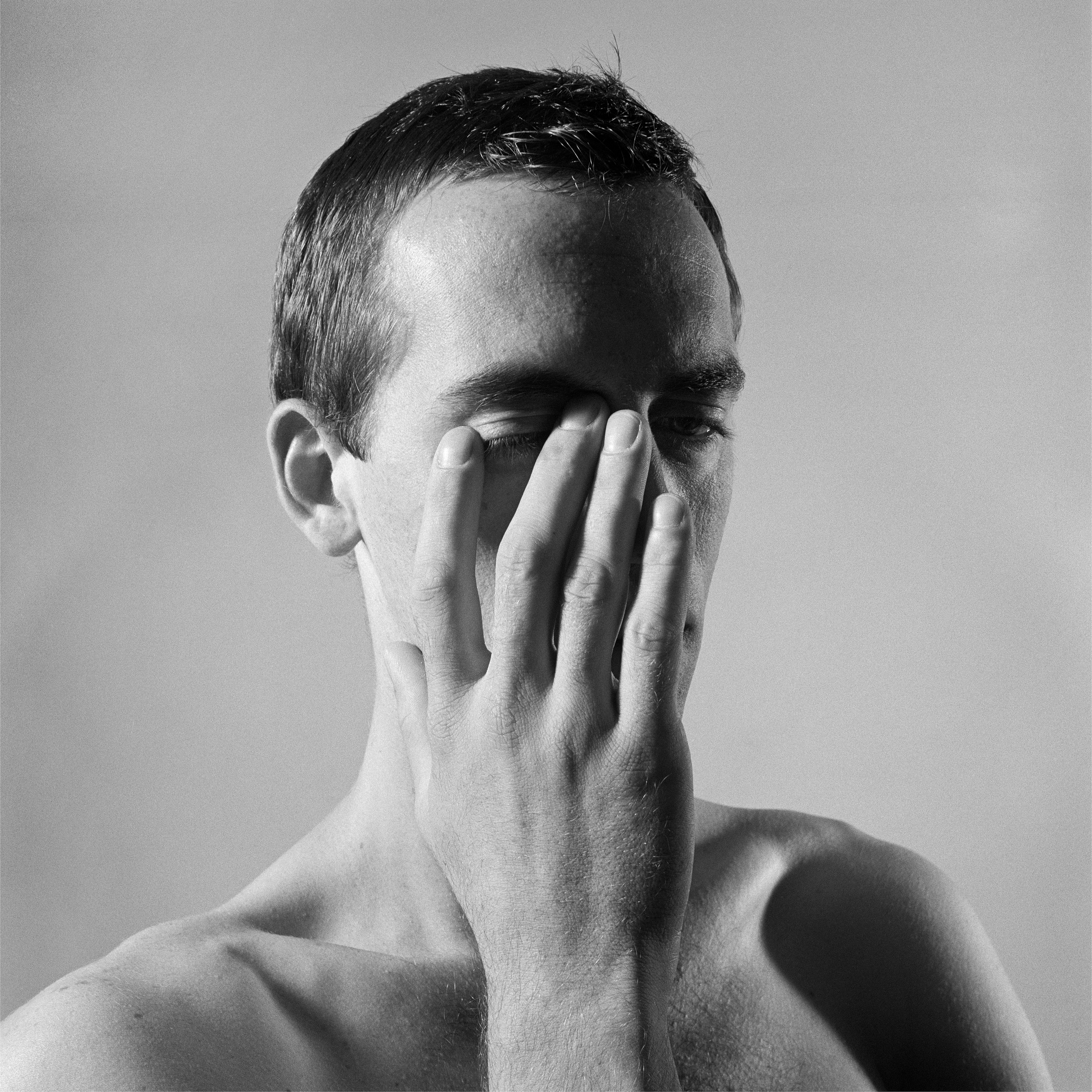 David Wojnarowicz (Hand Touching Eye). 1981m. ©The Peter Hujar Archive