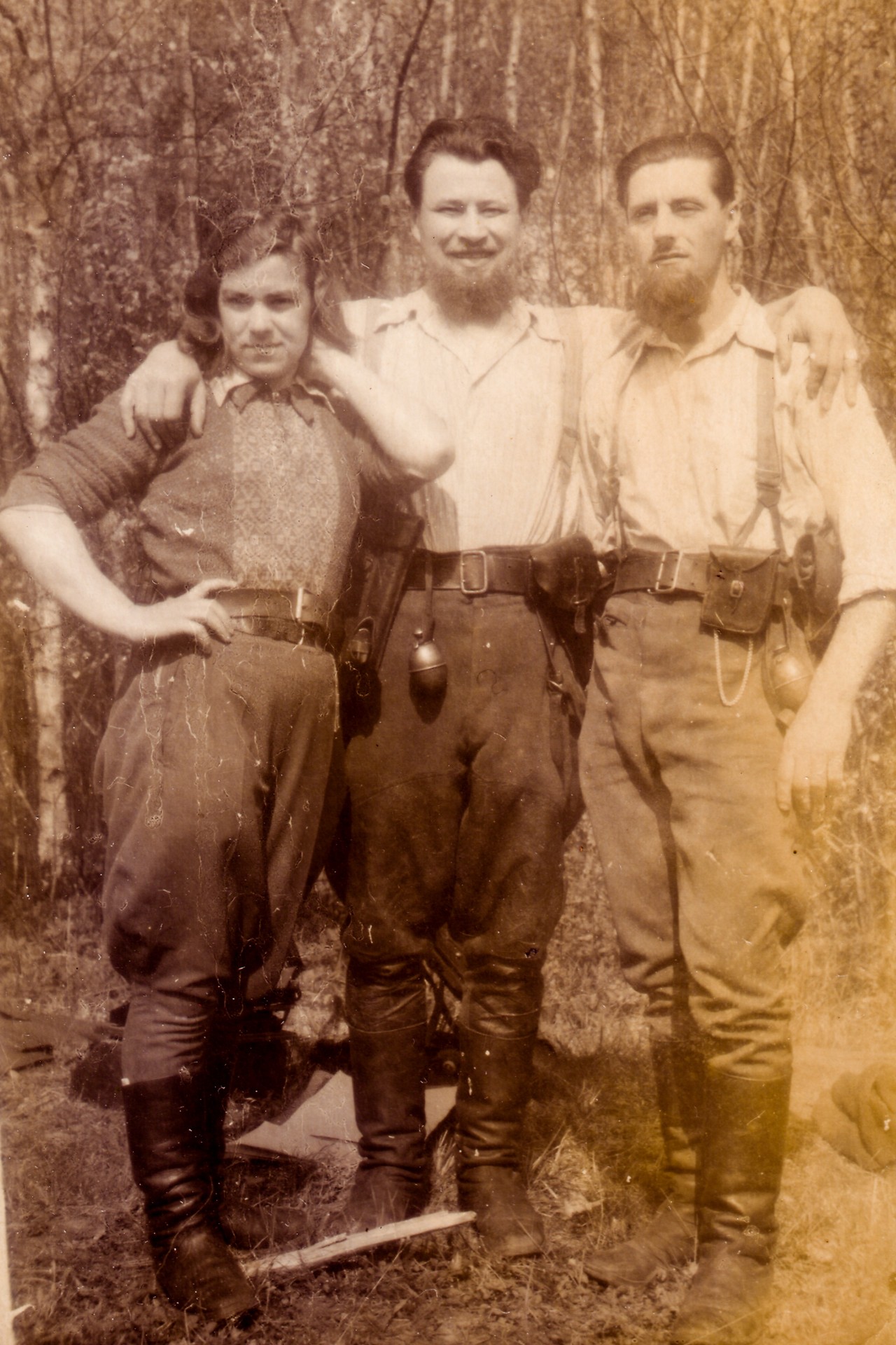 Vyčio apygardos partizanai. Bronė Tarutytė-Berniukas kairėje.