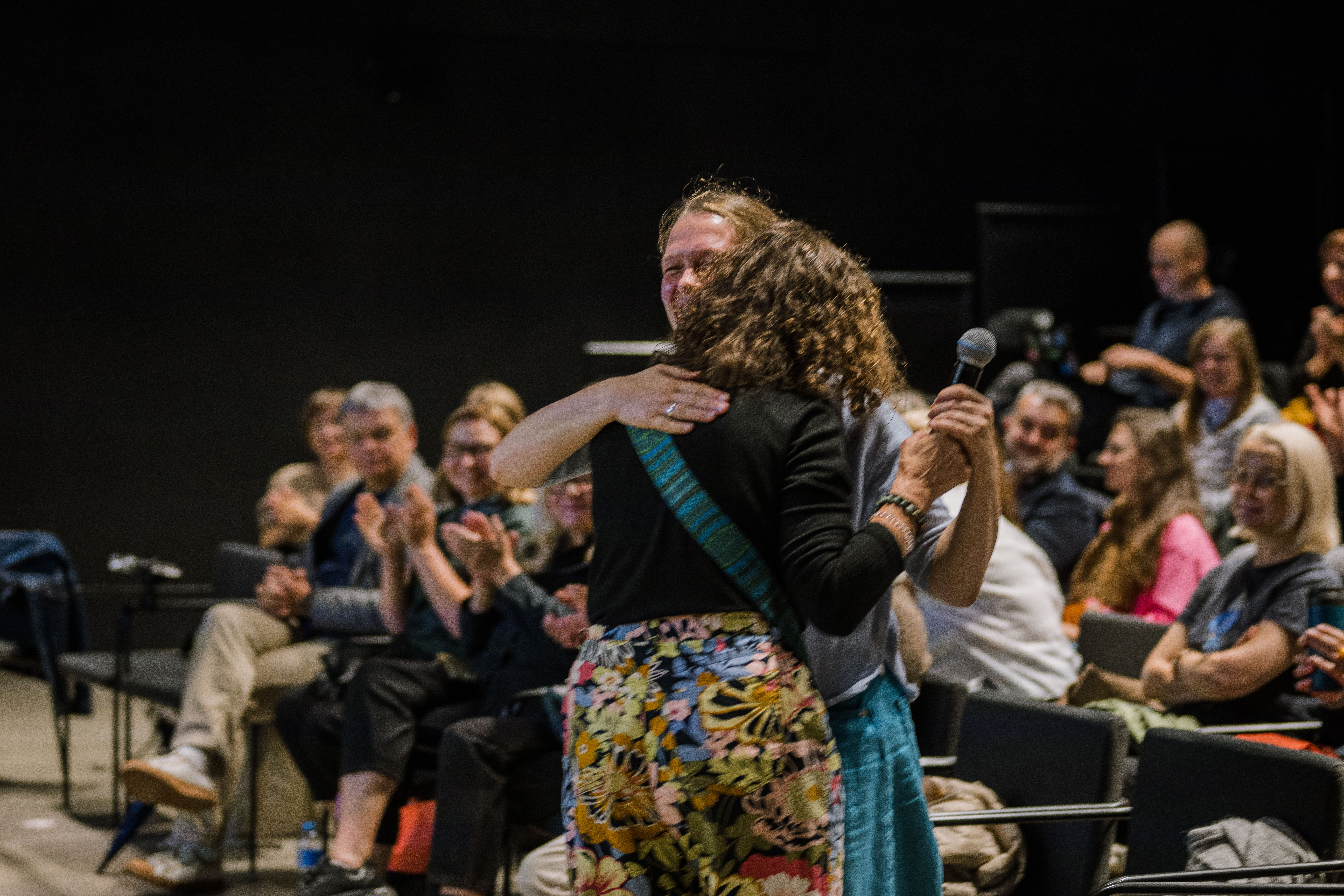 Pianistė Sigutė Gražinienė ir jos dukra dirigentė Mirga Gražinytė-Tyla NARA festivalyje, 2026-ųjų rugsėjis. ©Kotryna Juškaitė