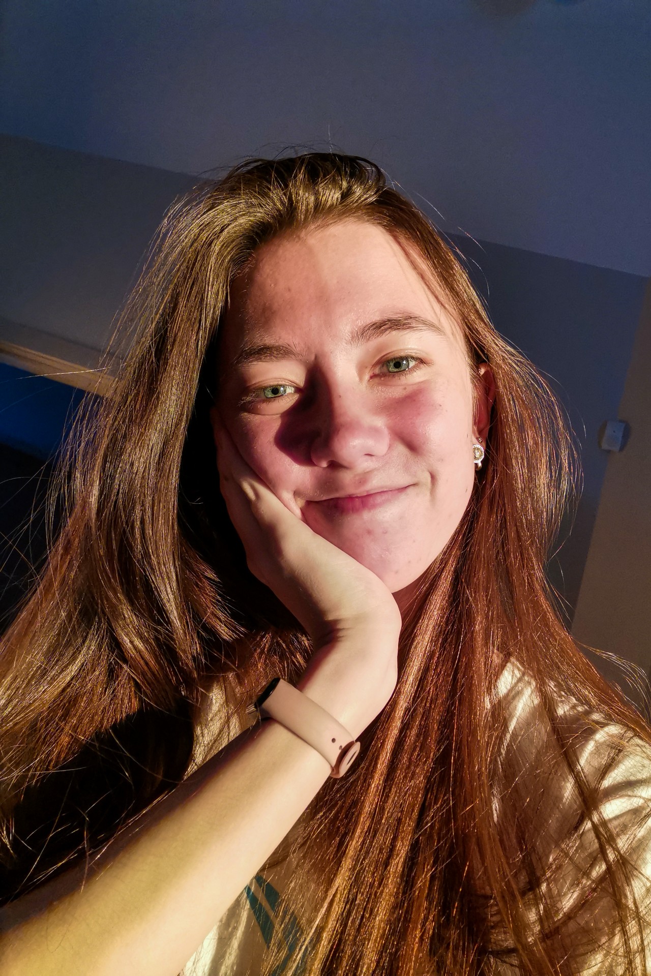 Klaipėdietė Viktorija šiemet baigia mokyklą. Ateities planus koronavirusas jai buvo sustabdęs tiesiogiai – moksleivė susirgo COVID-19 ir kurį laiką nejautė skonio ir kvapo. ©Viktorija Gala