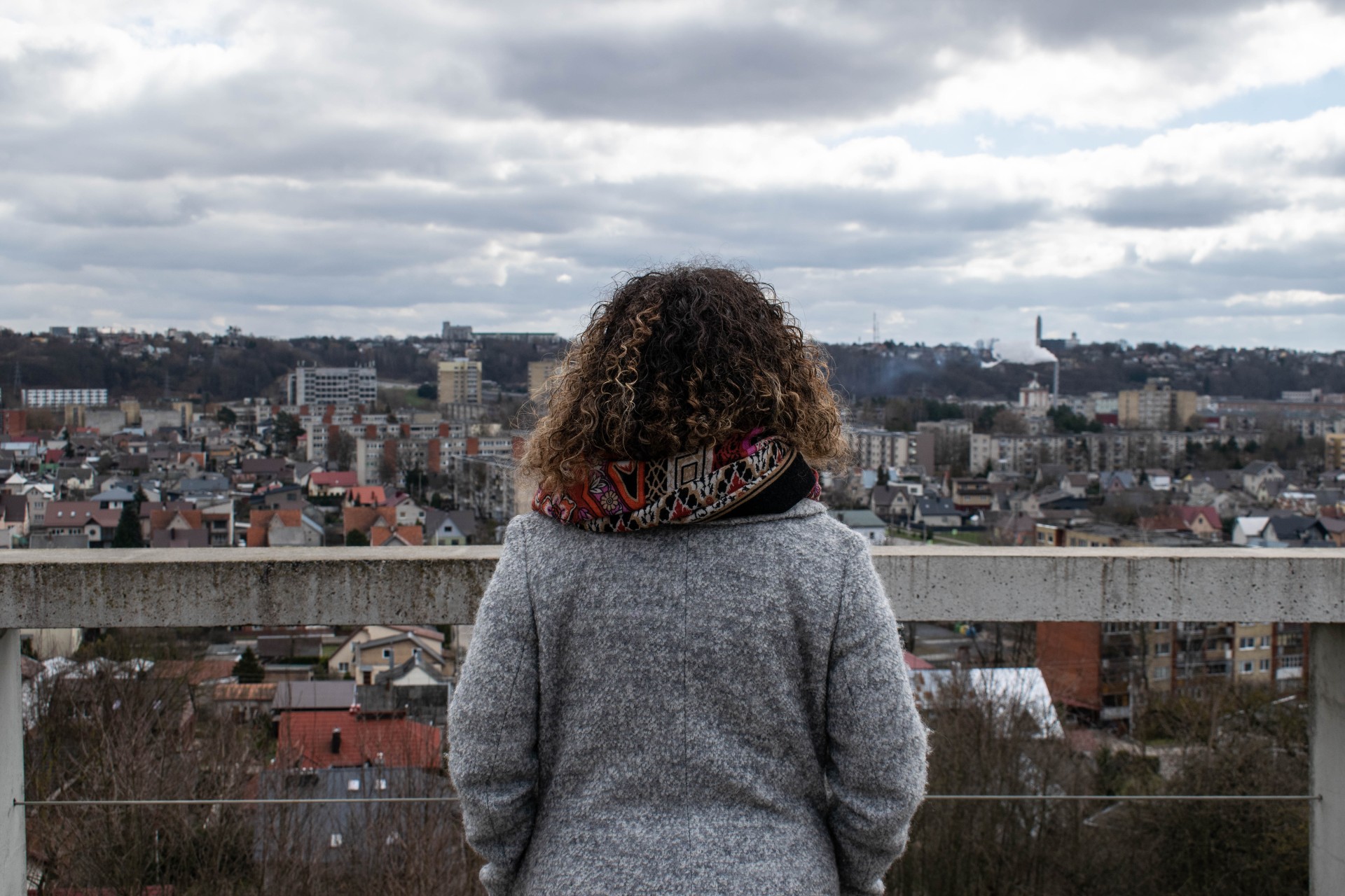 Daiva Bartušienė Milikonių kalno apžvalgos aikštelėje Kaune. ©Julija Stankevičiūtė