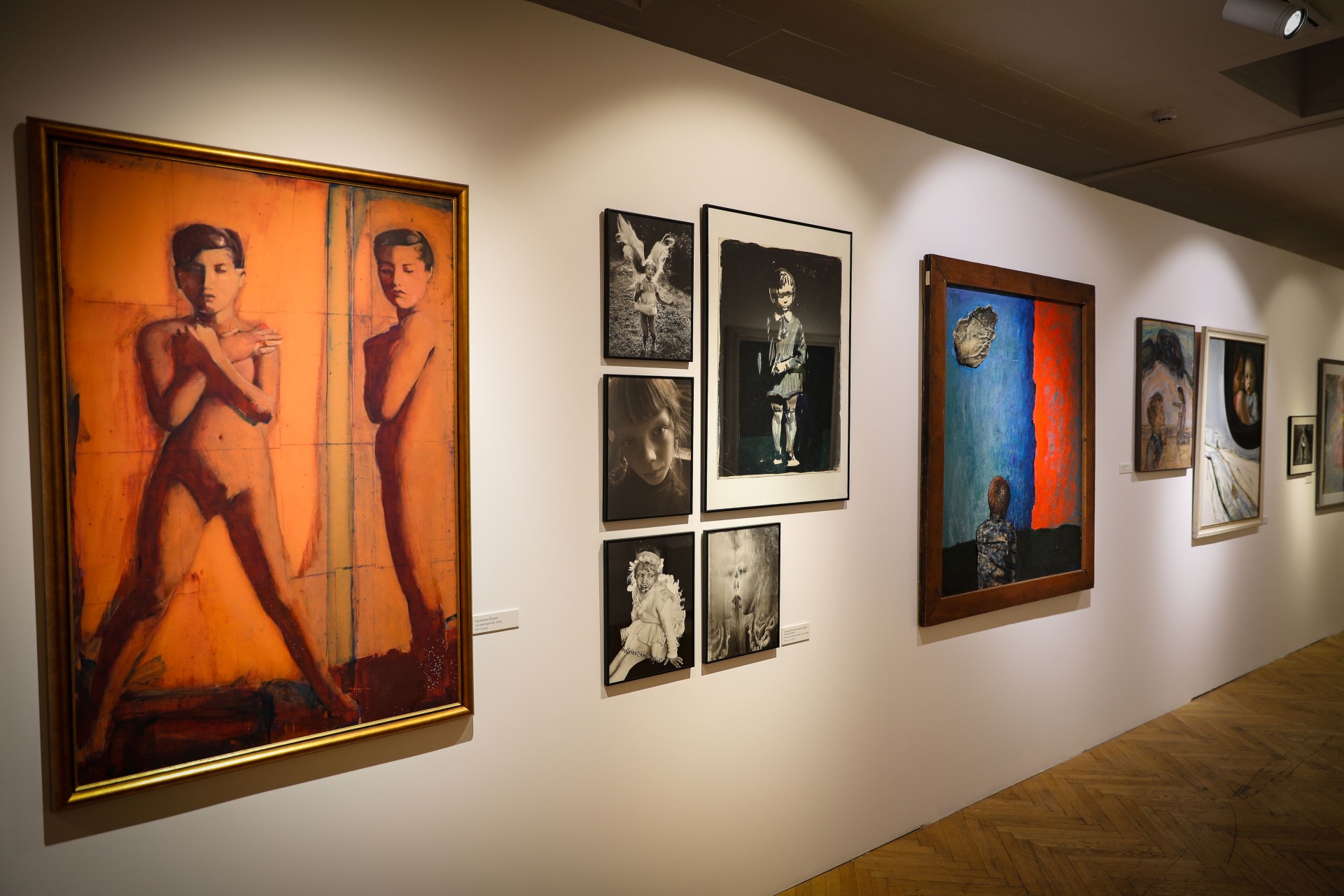 Paroda „Pasaka. Vaikystė Lietuvoje vėlyvuoju sovietmečiu“ Kauno paveikslų galerijoje. ©Justė Mocevičiūtė