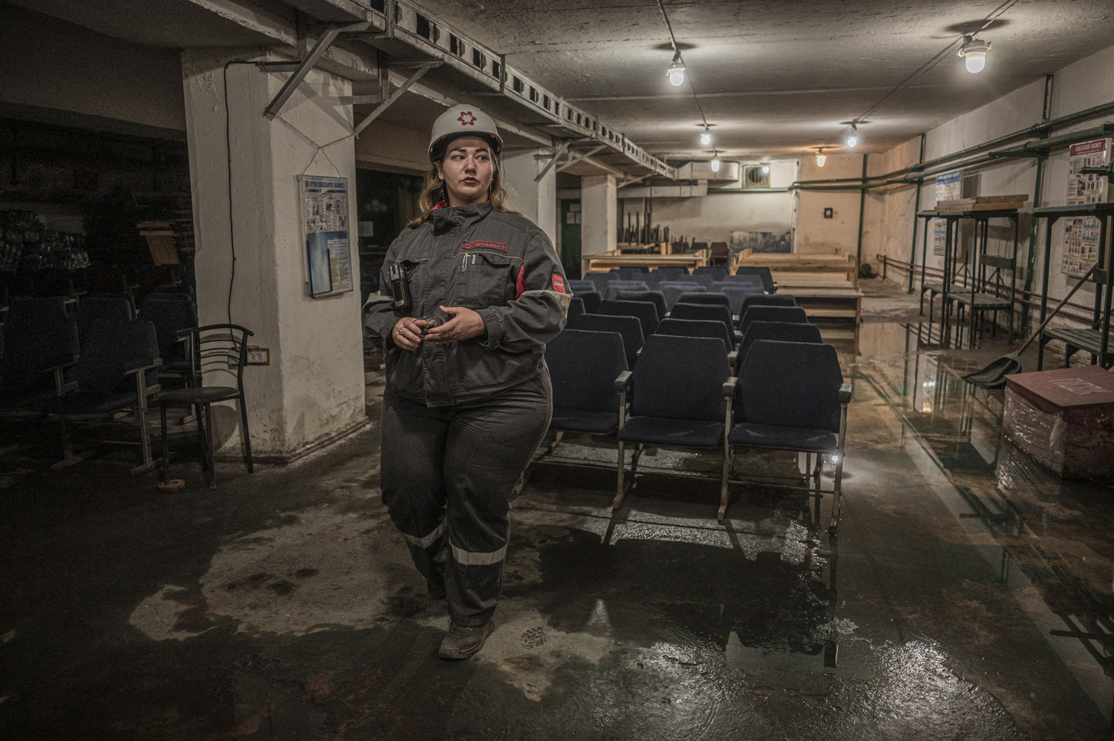 Jekaterina Nidbajeva, kranų meistrė metalurgijos gamykloje „Kamet-Stal’“ Kamianske, Ukrainoje, vadovaujanti 170 žmonių komandai. ©Denis Vėjas
