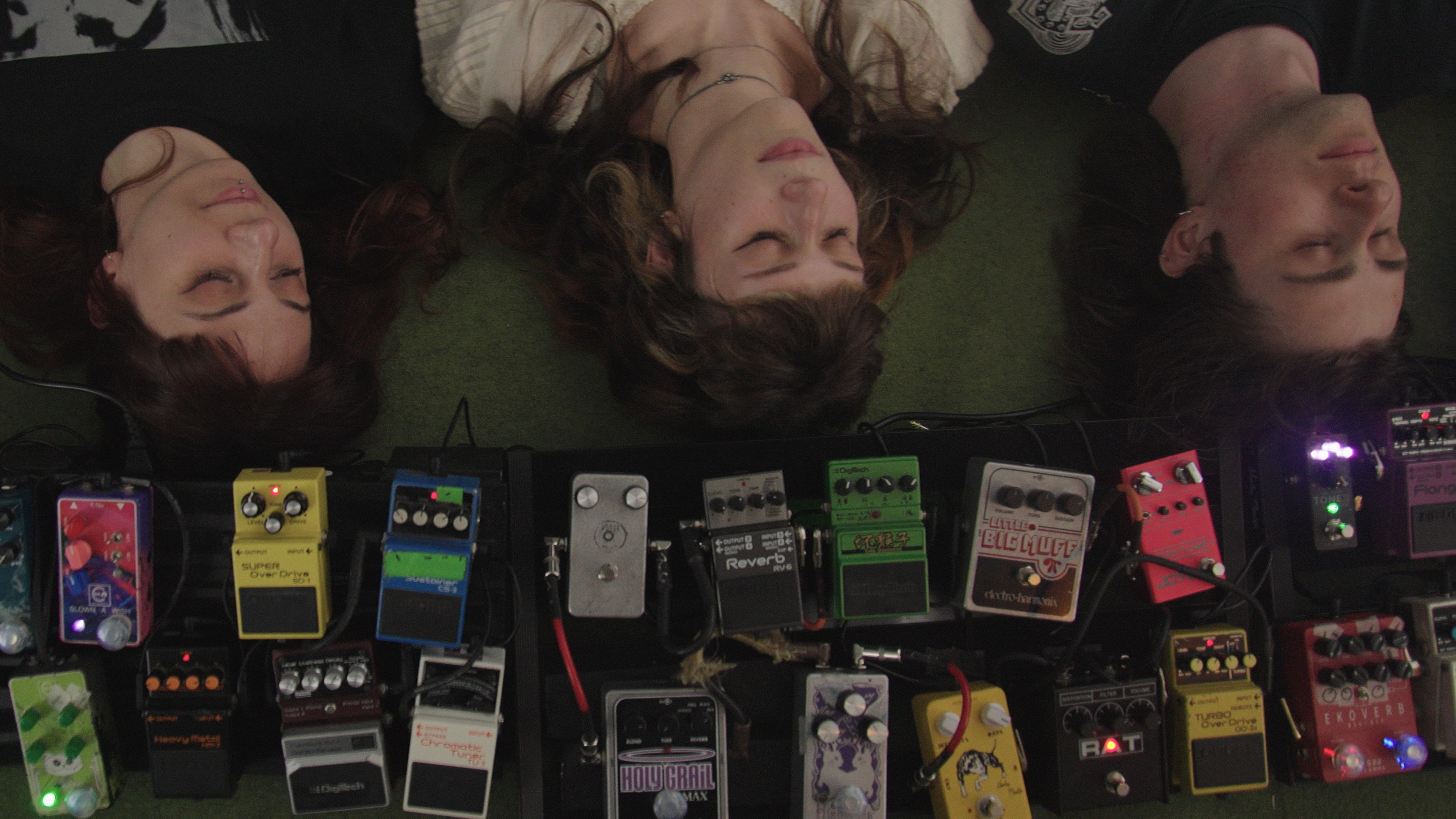Dangiškas shoegaze garsas