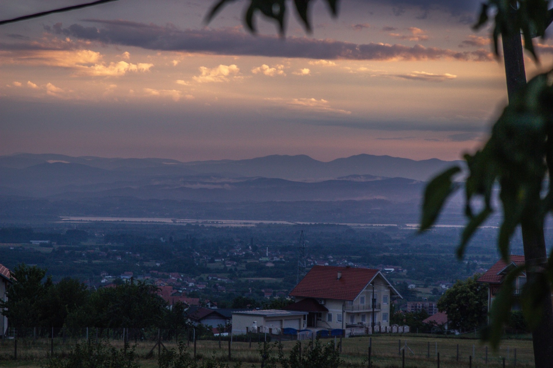 Kozaracas nuo aplinkinių kalvų. ©Remigijus Paulauskas
