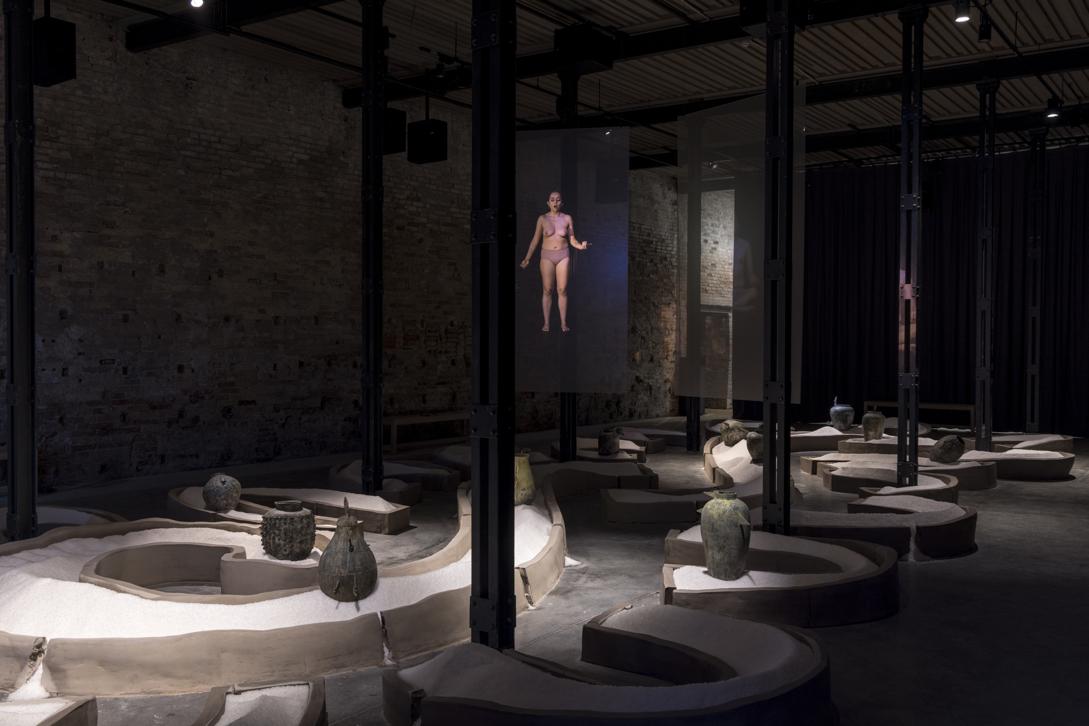 Meksikos paviljone – RojoNegro (María Sosa and Noé Martínez) „Invisible Acts to Sustain the Universe“. ©Marco Zorzanello