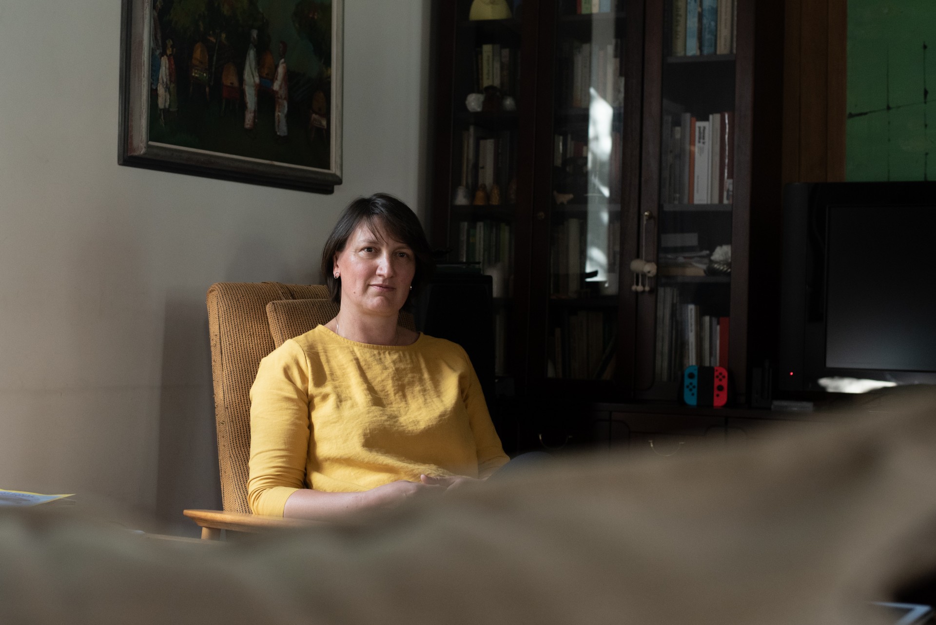 Dr. Rasa Antanavičiūtė užaugo viename iš namų Didžiojoje gatvėje. Pro Didžiosios sinagogos kiemą ji praeidavo keliaudama į darželį, vėliau ir į mokyklą. Bet tik suaugusi sužinojo apie šio kiemo svarbą. Sovietmečiu Didžioji Vilniaus sinagoga buvo nugriauta ir taip ištrinta iš gyventojų atminties. ©Severina Venckutė